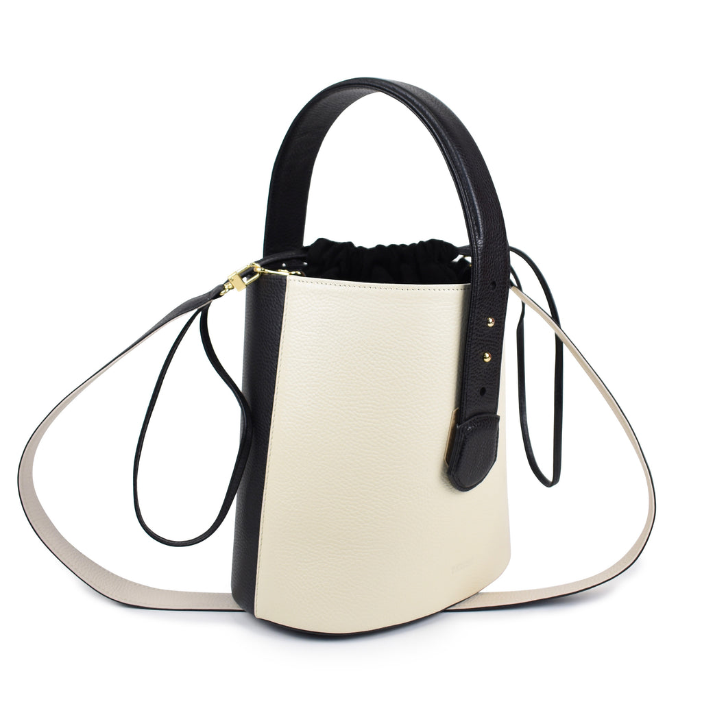 Bucket Bag de Piel Blanco&Negro